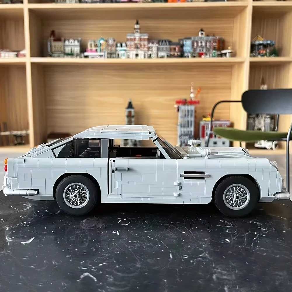 In Stock Ideas Collectors Edition Model Martin DB5 Car Model 10262 Building Block Set Gift 1290 pieces 21046 W250318