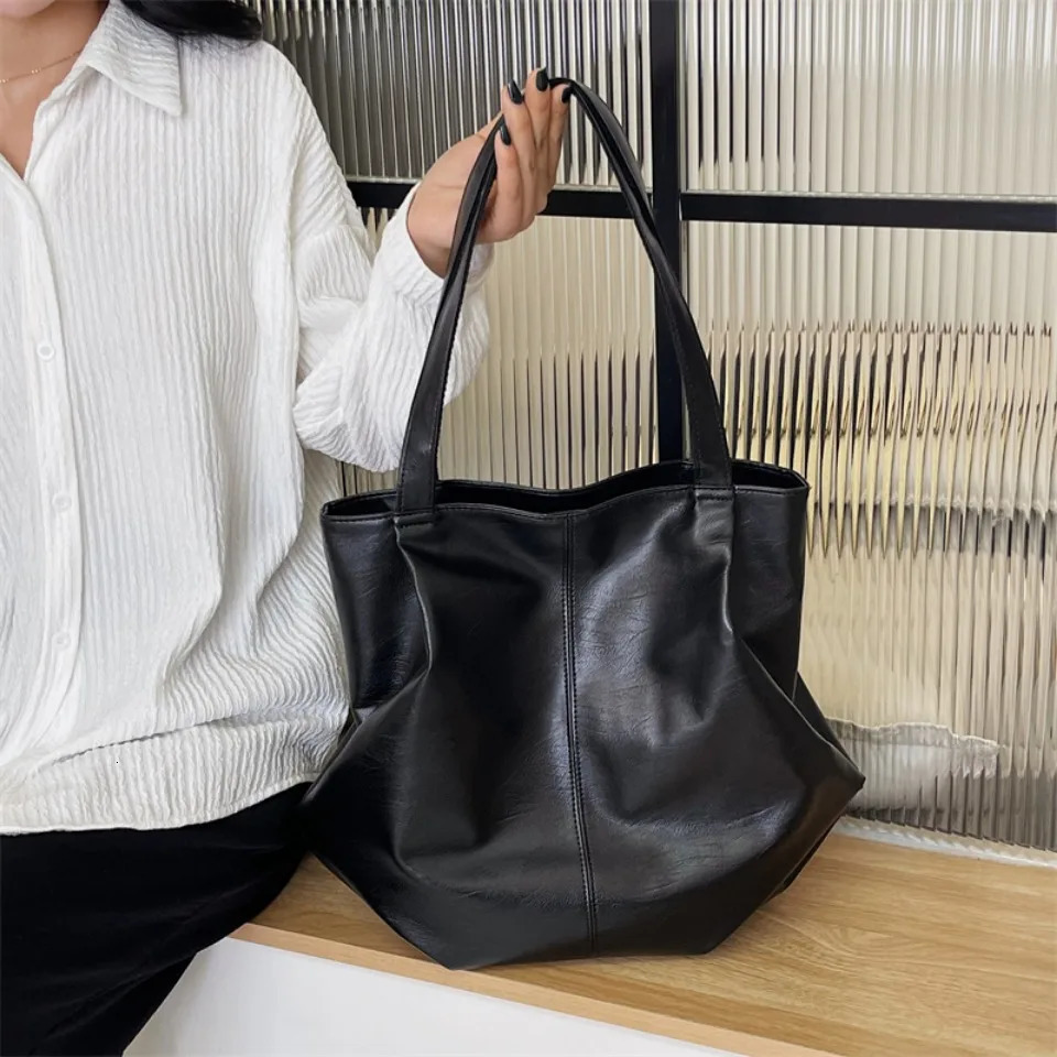 Solid Color Pu Leather Tote Bag Fashionable Shoulder Bag for Women 2025 Perfect for School Office and Shopping Large Capacity R250318
