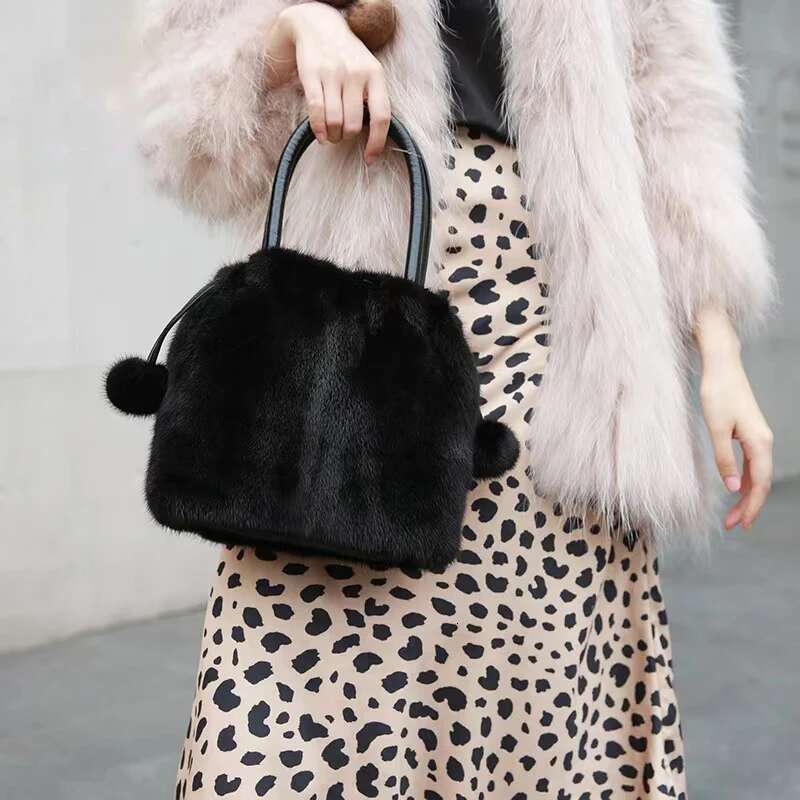 Real Mink Fur Women Party Handbag Winter Plush Ladies Clutch Crossboby Bag With String And Two Balls
