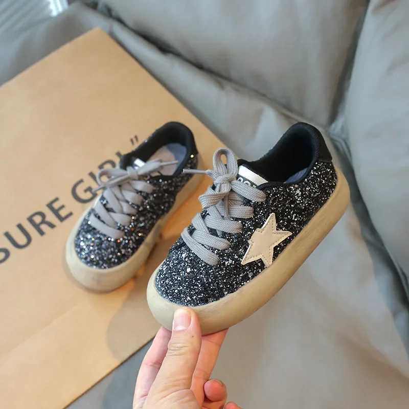 Childrens Fashion Star Board Shoes 2024 Autumn New Style Sle Korean Casual Shoes Small Womens Childrens Sports Shoes W250318