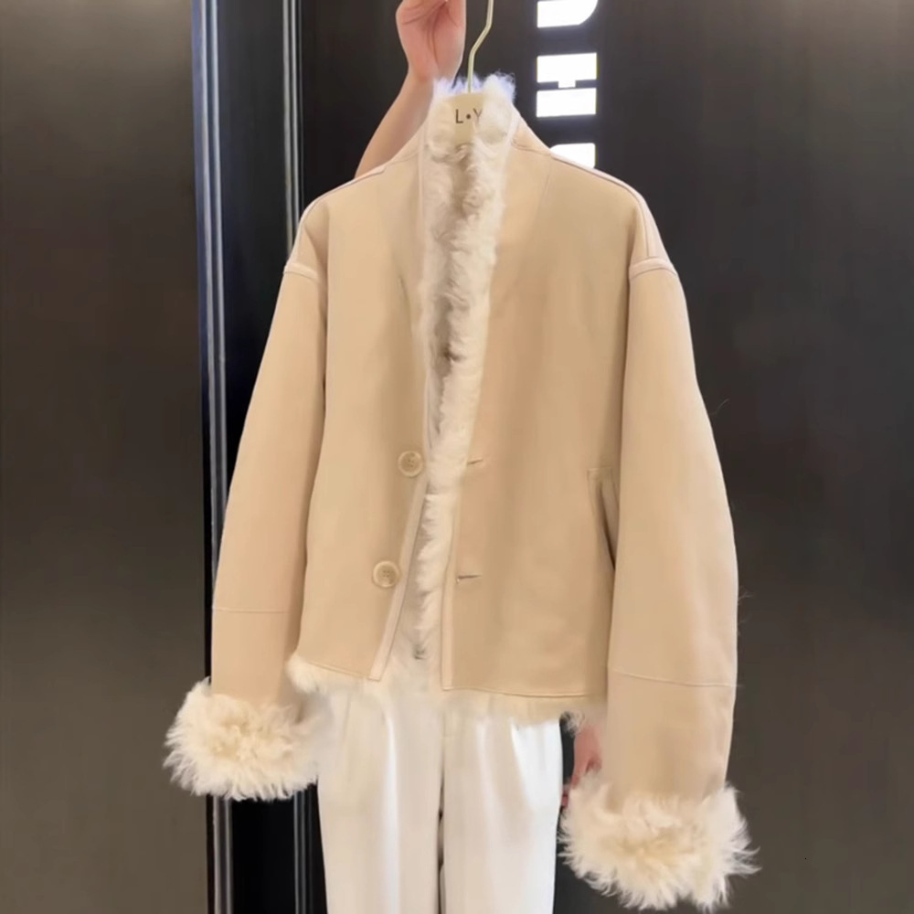 2024 winter new lazy style integrated environmentally friendly coat for women with short lamb hair and fur jacket
