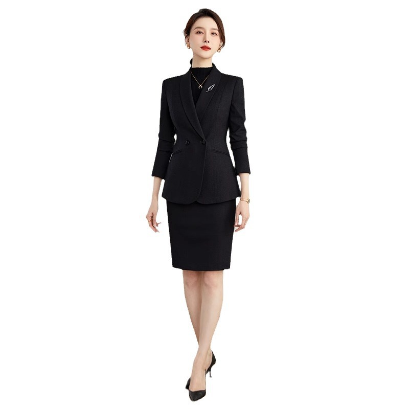 C315Refined Navy Blue Executive Suit - Tailored Fit Professional Attire