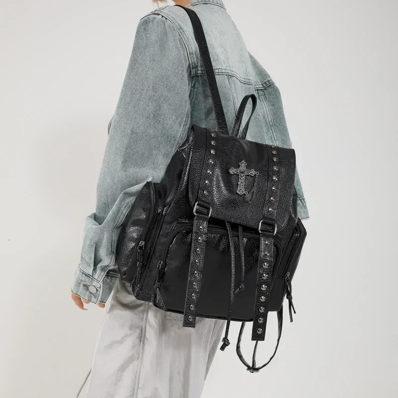 Rivet Y2K Backpack Women Gothic Punk PU Leather Shoulder Bag Ladies Vintage Harajuku Backpacks College Large Capacity School Bag 250318