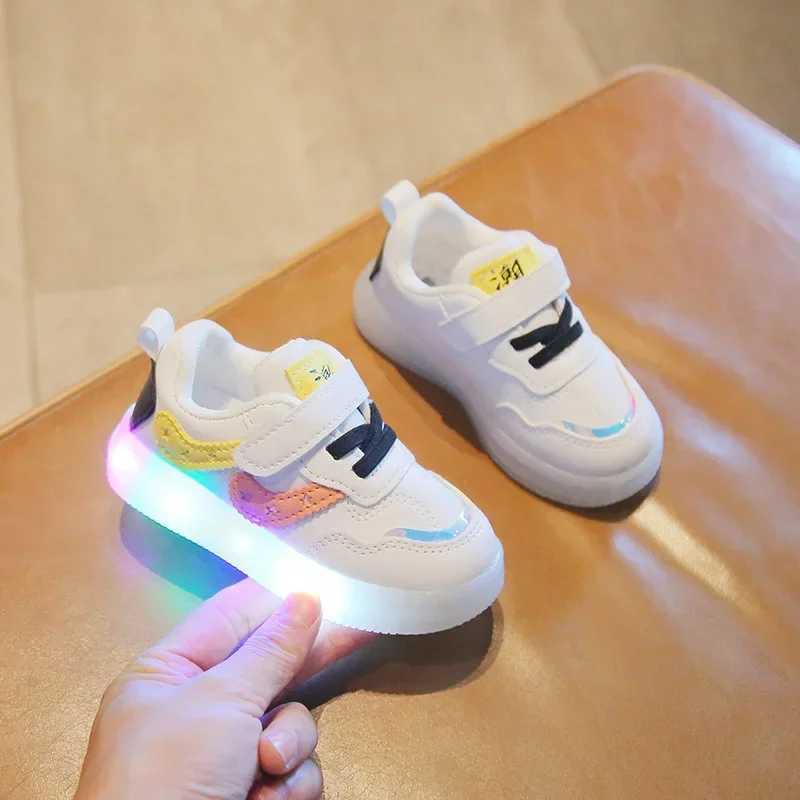 Baby LED shoes boys and girls glowing childrens shoes childrens soft soled sports shoes W250318