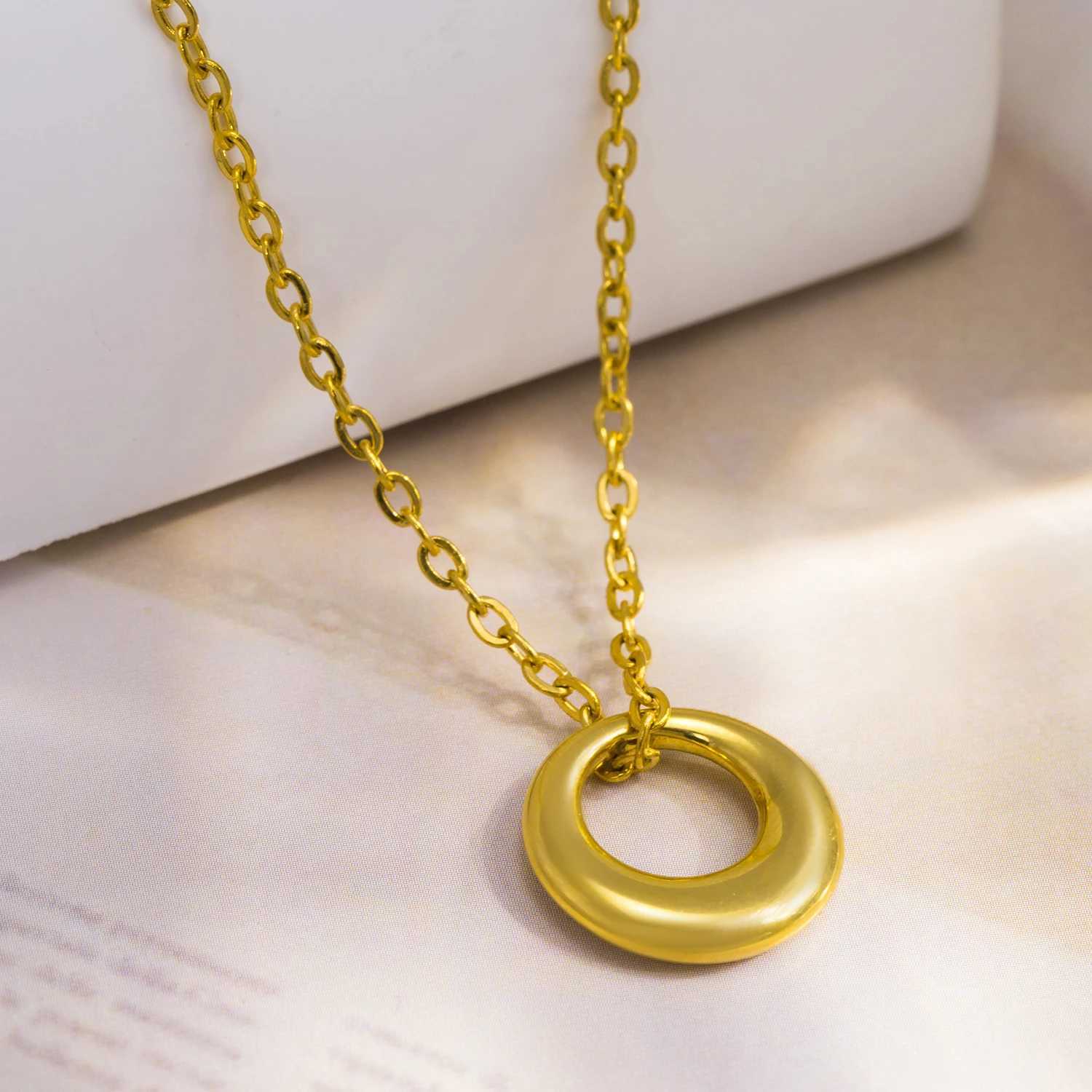 O-chain necklace with 15x15mm hollow circular pendant - the smallest and cutest stainless steel jewelry a daily gift for women W250318