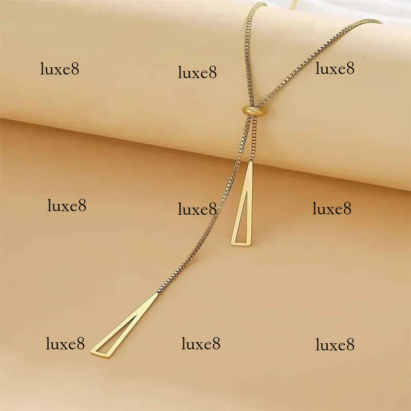 Metal Style Sier Color Triangle Pendant Necklace Fashionable Simple Charm Y Lariat Necklaces for Women Boho Minimalist Jewelry