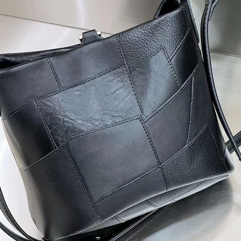 Mini Splicing Bucket Bag For Women Designer Handbag Purse 2025 New In Vintage PU Leather Lock Decorate Shoulder Crossbody