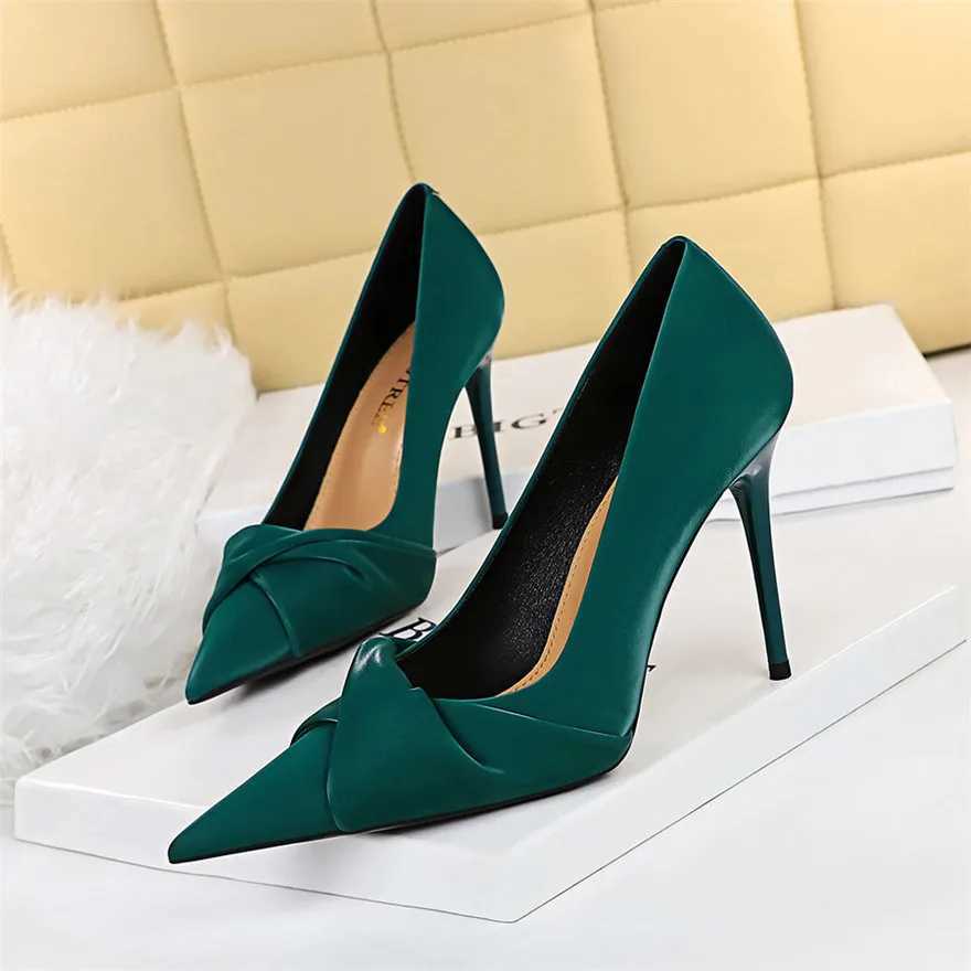 Autumn Korean Elegant Bow Pointy Toe Wen Pumps High H Stiletto High Heels Womens Work Clothes PU Leather Party Fem Heel 2025 Y250317