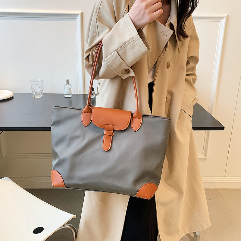 Large Capacity Fashionable Tote Simple Oxford Cloth Women S Bag New Versatile Casual Texture Single Shoulder Bag Shoulder Bags