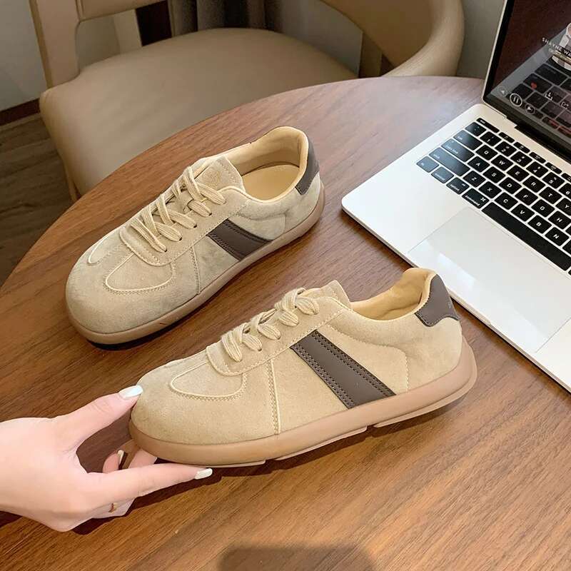 Autumn New Fashion Trend Women's College Style Wide Toe Soft Comfortable Flat Outdoor Casual Sports Shoes