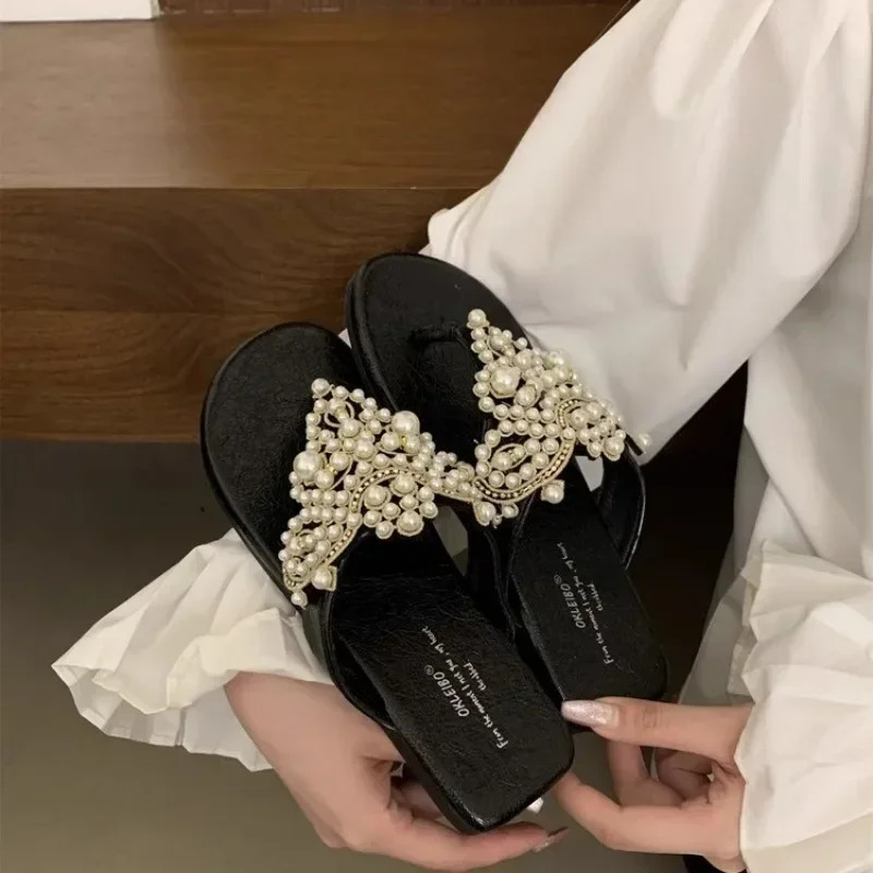 Flat Slippers Womens Summer Pearl Versatile Soft Soled Ethnic Style Clip-toe Sandals with Low Heels 250318