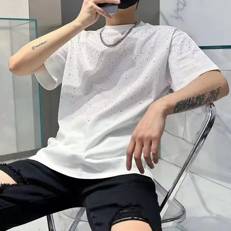 Summer Short Sleeved T-shirt Mens T-shirt Loose Round Neck Fashionable Trendy Diamond Half Sleeved Clothes 250317