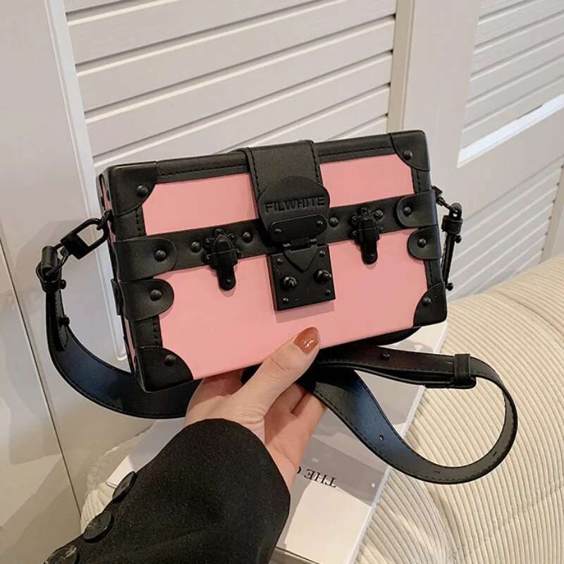 Small Square Bags For Women 2023 New Leather Fashion Shoulder Woman Rivet Letter High Quality Box Crossbody Bag Free Shiping