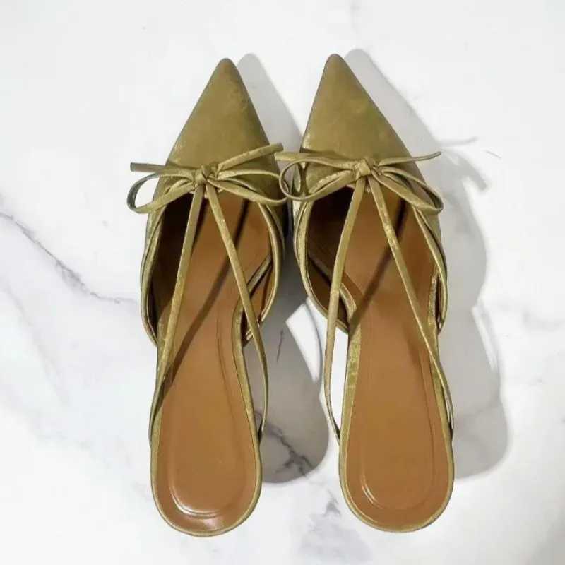 2025 Spring Luxury Design Bra Low Heel Pump Elegant Bow Decoration Strap Sexy Point Toe Womens Mes Shoes Y250317