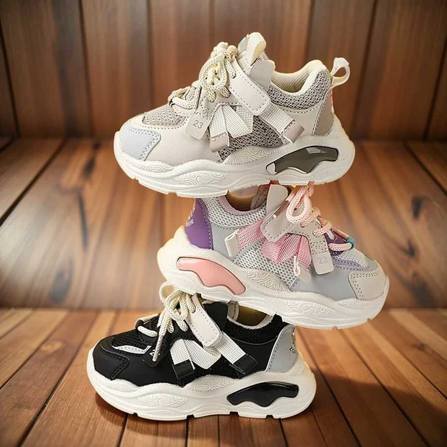 Childrens boys and girls casual sports shoes soft and breathable mesh running sports shoes preschool school fashion 2025 W250318