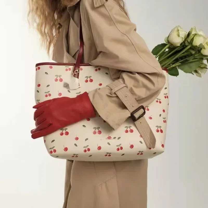 Sweet ry Print Totes for Wen 2024 New High-capacity PU Shoder Bag All Mah Off Lady Vintage PU Handbag Bolsos Z250318
