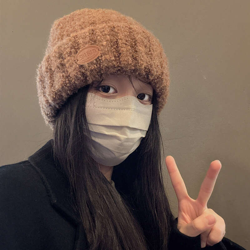 Knitted yarn for women in autumn and winter, Korean fashion trend brand, warm label, solid color, cold hat with a head cover