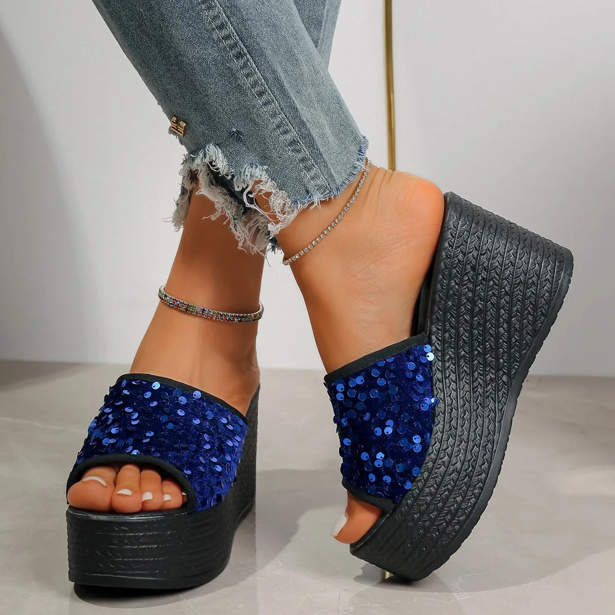 Women Platform Slippers 2025 Summer Beach Wedges Sandals Fashion Sequin Casual Slippers Women High Heel Slippers Women 250318