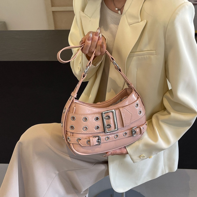 Personalized Fashion Designer Niche Women s Saddle Bag Trendy Handbag High quality Underarm Bag Leather Light Luxury Cross Shoulder Crescent Bag Hand 