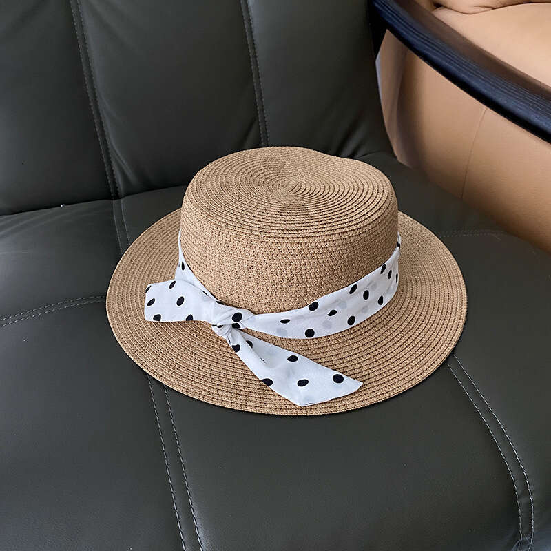 Flat top women's summer small fresh beach travel vacation sun protection and sunshade hat, polka dot flat edge grass hat