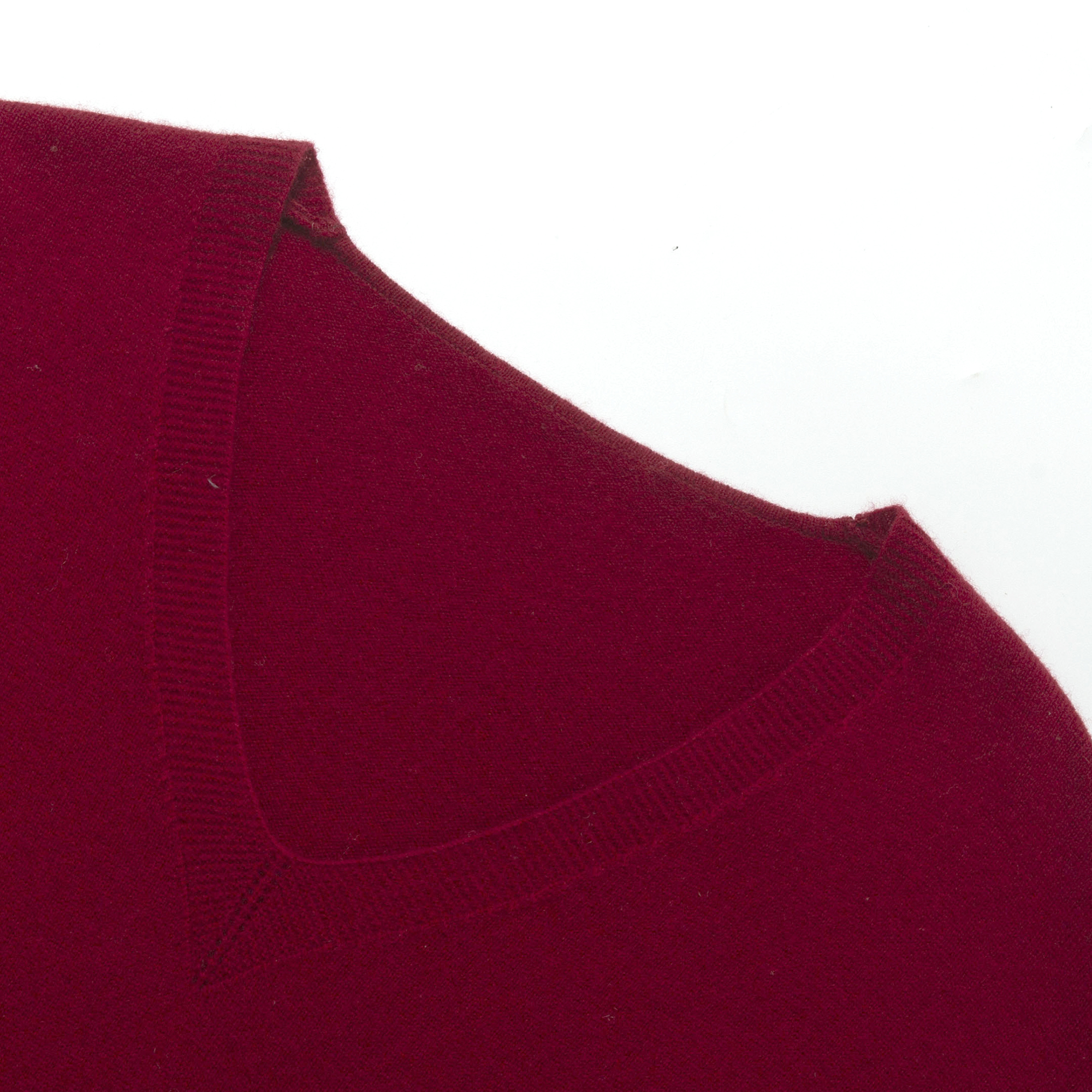 Comfortable Women's Woolen Skirt with V-Neck Design for All Seasons