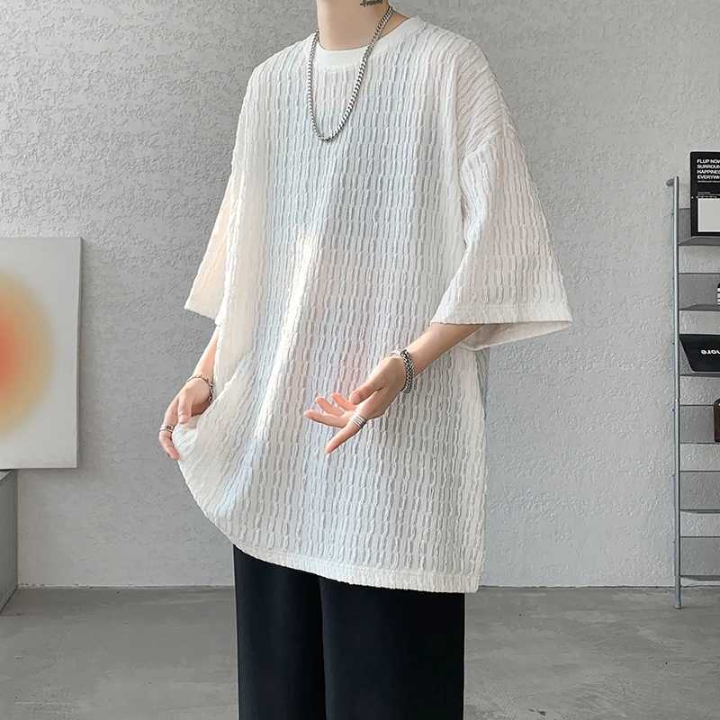 Summer textured short sleeved mens T-shirt Korean loose O-neck fashionable casual cool T-shirt oversized hollow top whiteT250318