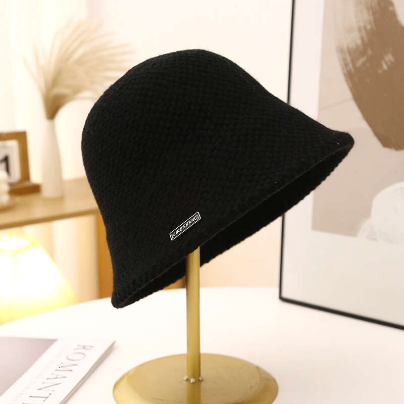 Hollow out protection fisherman for women's summer outdoor leisure sun shade knitted breathable bucket basin hat looks small on the face