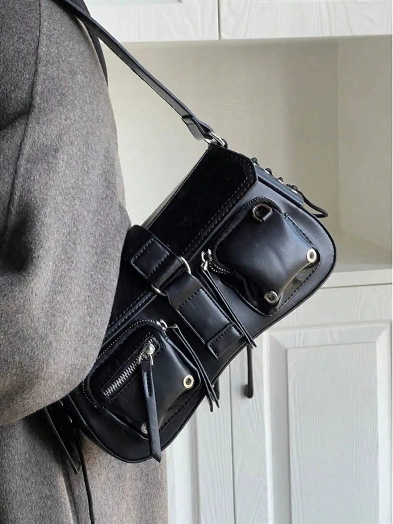 2024 New Motorcycle Style Sweet Cool Millennium Spicy Girl E-Sole Bag High Quality Unique Y250318