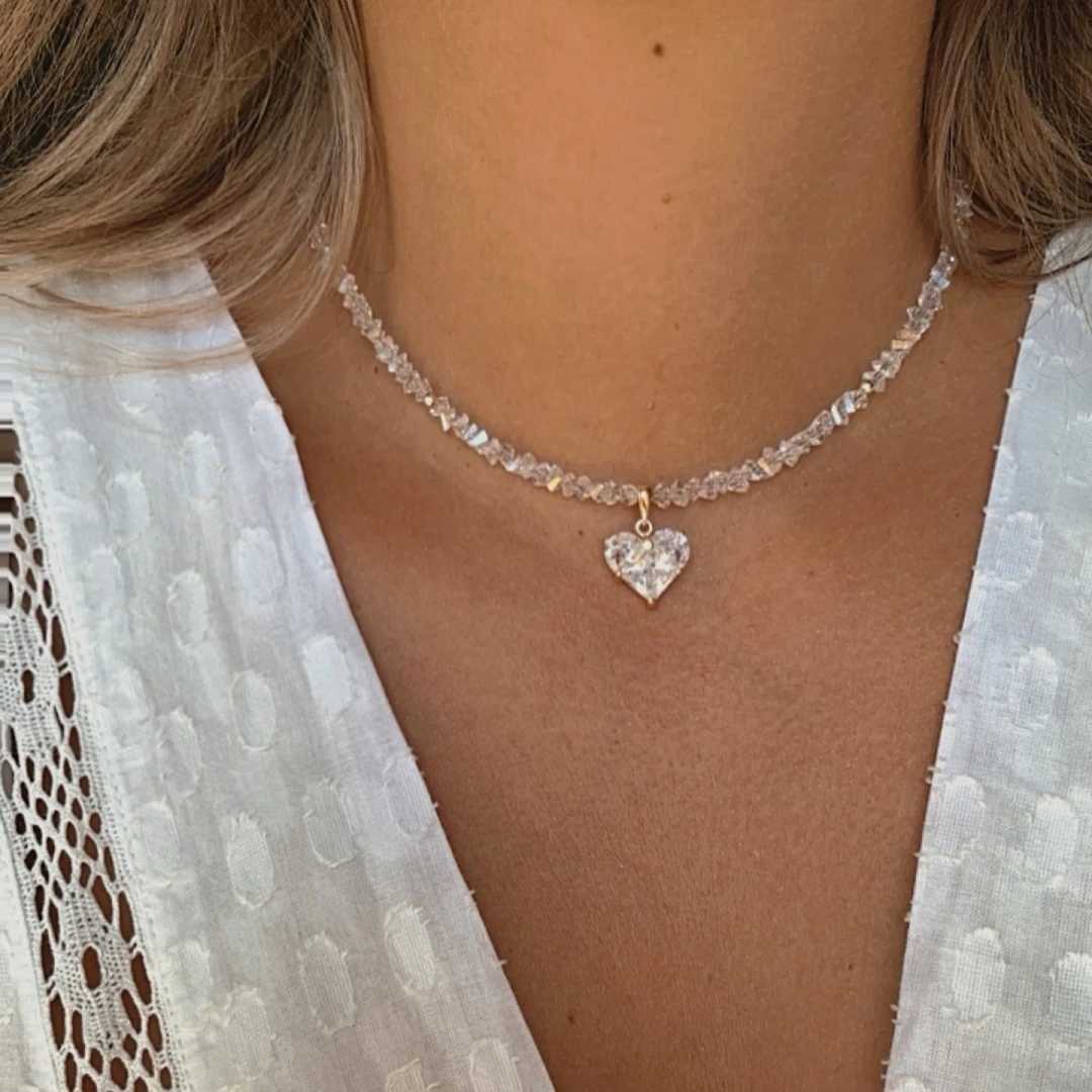 Fashionable retro sexy zircon heart-shaped pendant necklace for women Bohemian geometric Baroque transparent crystal chain jewelry W250318
