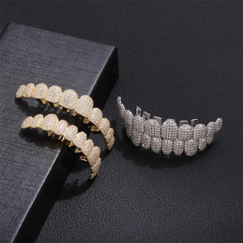 Big Shinning Bling Iced Out Teeth Hip Hop Top Bottom Grills Dental Mouth Punk Teeth Caps Cosplay Party TG134 250318