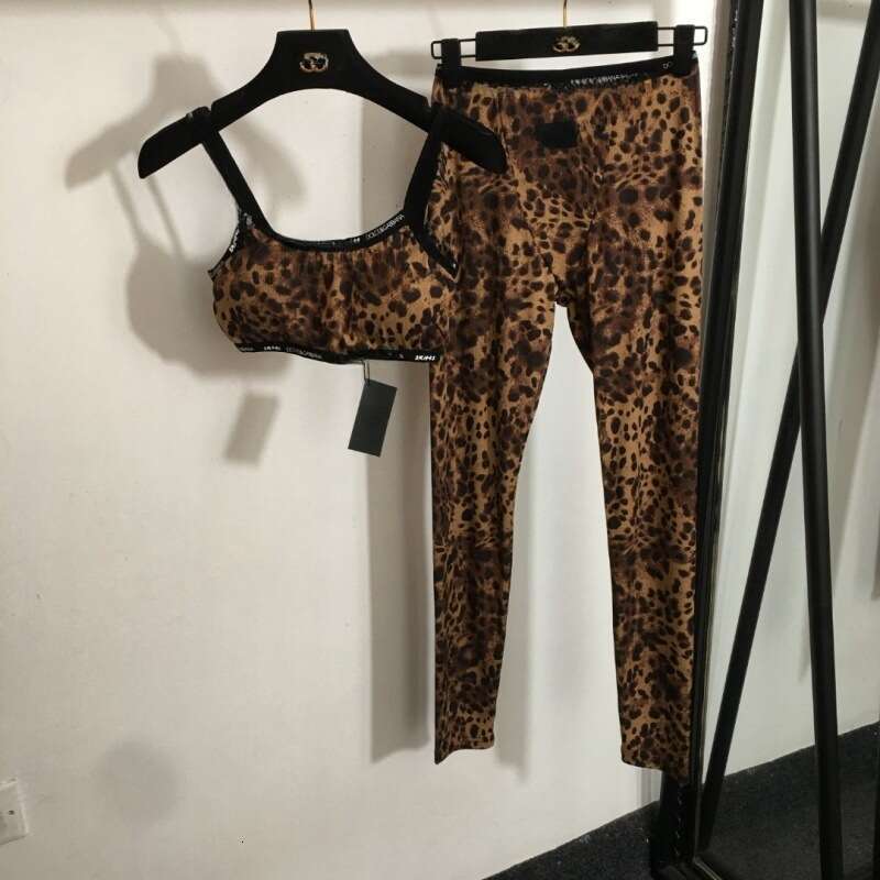 25 South Oil Hot Selling New Fashionable Leopard Print Stretch Slimming Comfortable Tight Leggings