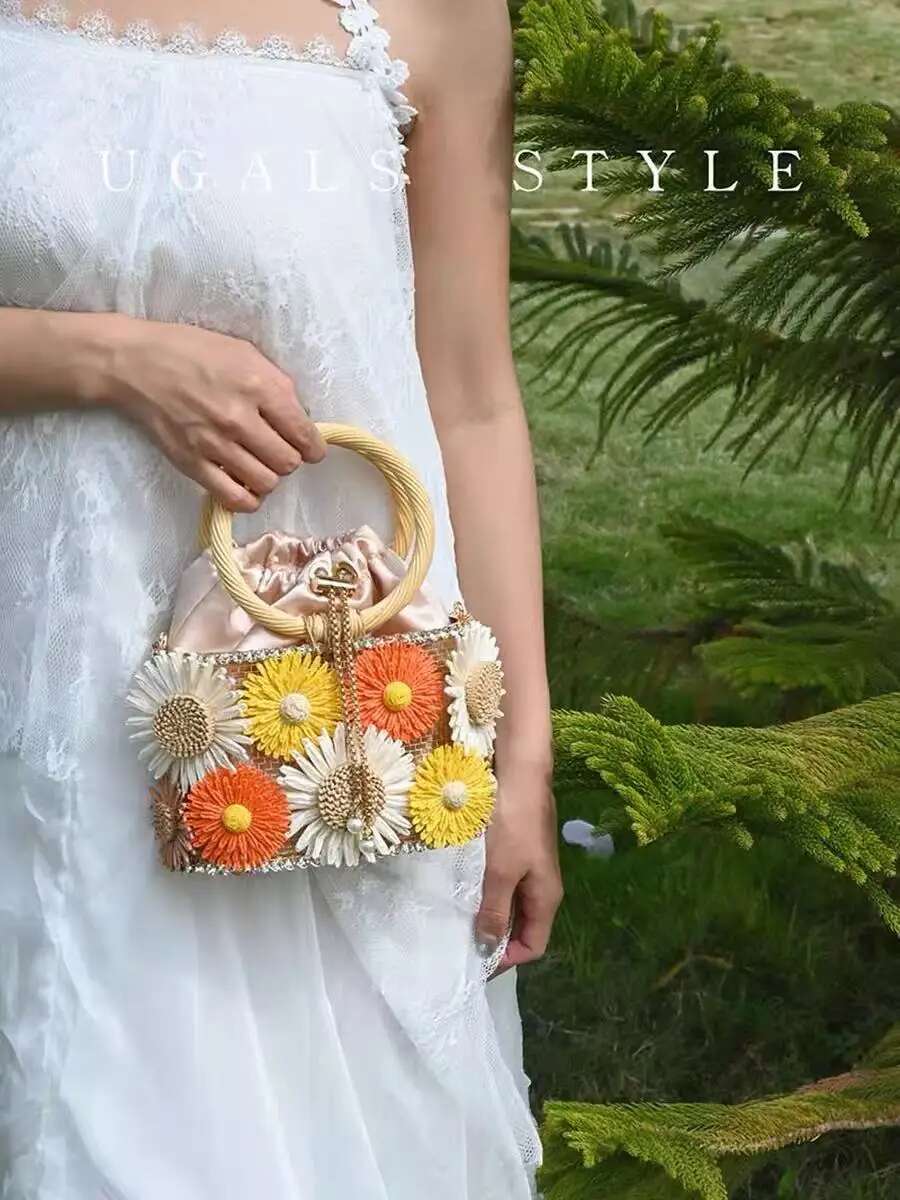 Designer Fashion Appliques Ral Women Handbag Metal Cage Glitter Dia Clutch Purse Holiday Beach Crossbody Bag