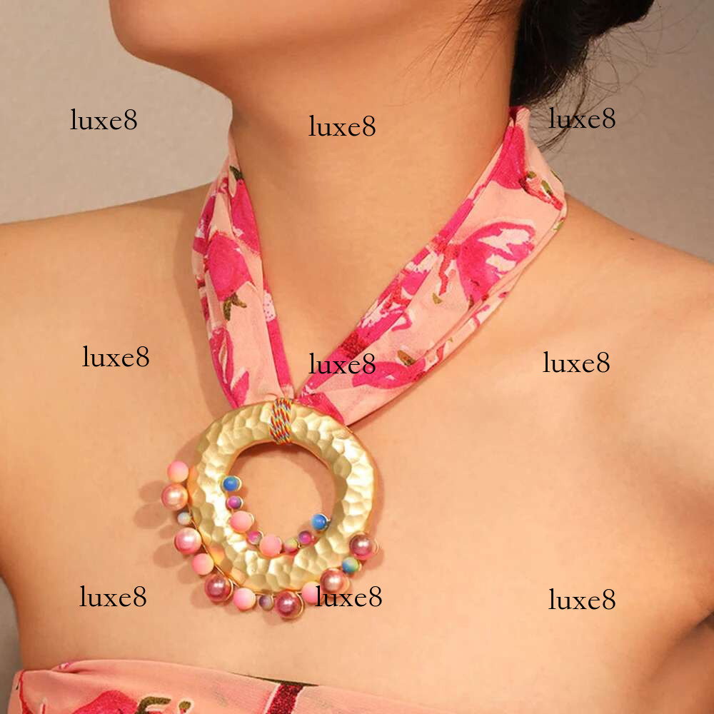 Fashion Statement Boho Necklace with Geometry Pendant for Women Trendy Beach Party Jewelry