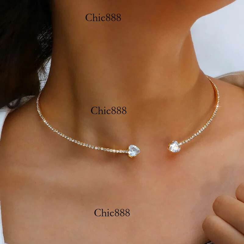 Fashion Rhie Heart Choker for Women Simple Open Collar Necklace Torques Jewelry Accessories