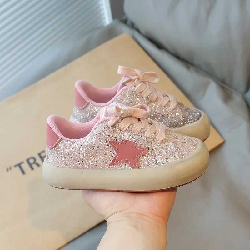 Childrens Fashion Star Board Shoes 2024 Autumn New Style Sle Korean Casual Shoes Small Womens Childrens Sports Shoes W250318
