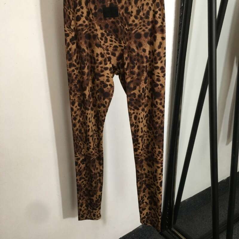 25 New Leopard Print Nanyou Fashionable And Trendy Printed Letters Slim Fit Versatile Round Neck Long Sleeved Base Shirt Top