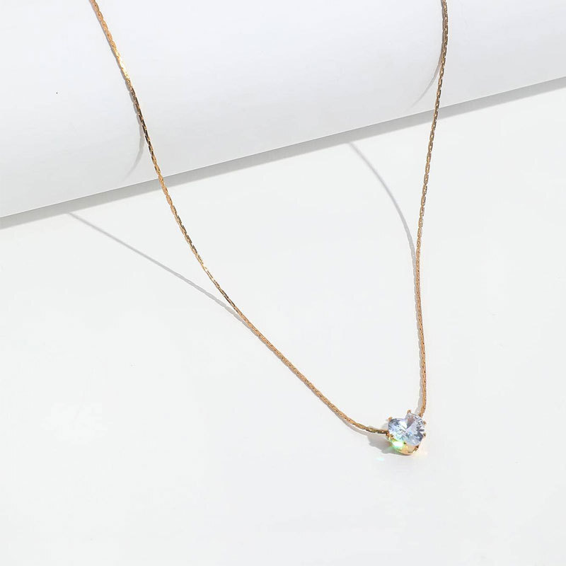 Love Pendant Necklace Women Light Luxury With Crystal Zircon Peach Heart Choker Collar Bone Chain Jewelry