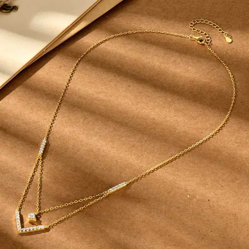 Sparkling 3mm and 1.8mm round moissanite necklace 925 sterling silver fashionable V-shaped necklace suitable for womens exquisite jewelry gifts W25031