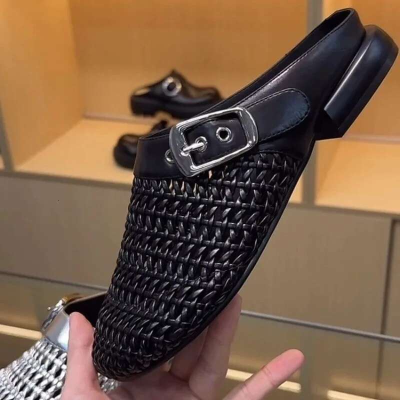 Woven Slippers Women Shoes Round Toe Metal Buckle Casual Style Lazy Outside Wearing Women's Sandals