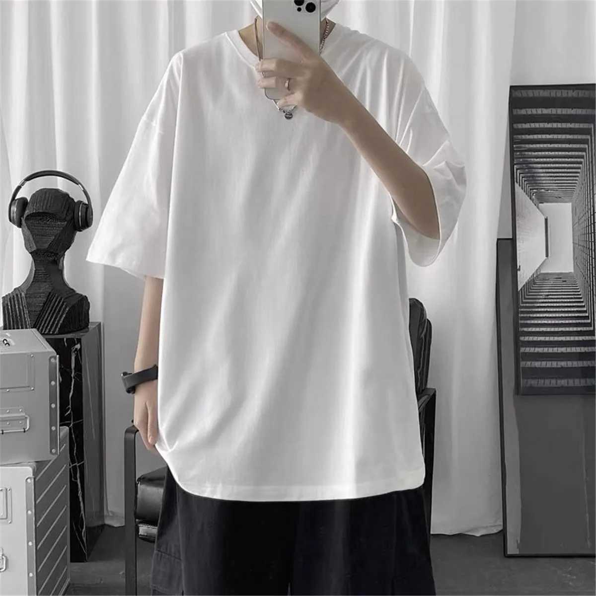 Cotton Summer Fashion Mens T-shirt Casual Solid Short Sleeve Classic Mens T-shirt 100% Cotton Korean Hip Hop Top T-shirt Black and WhiteT250318