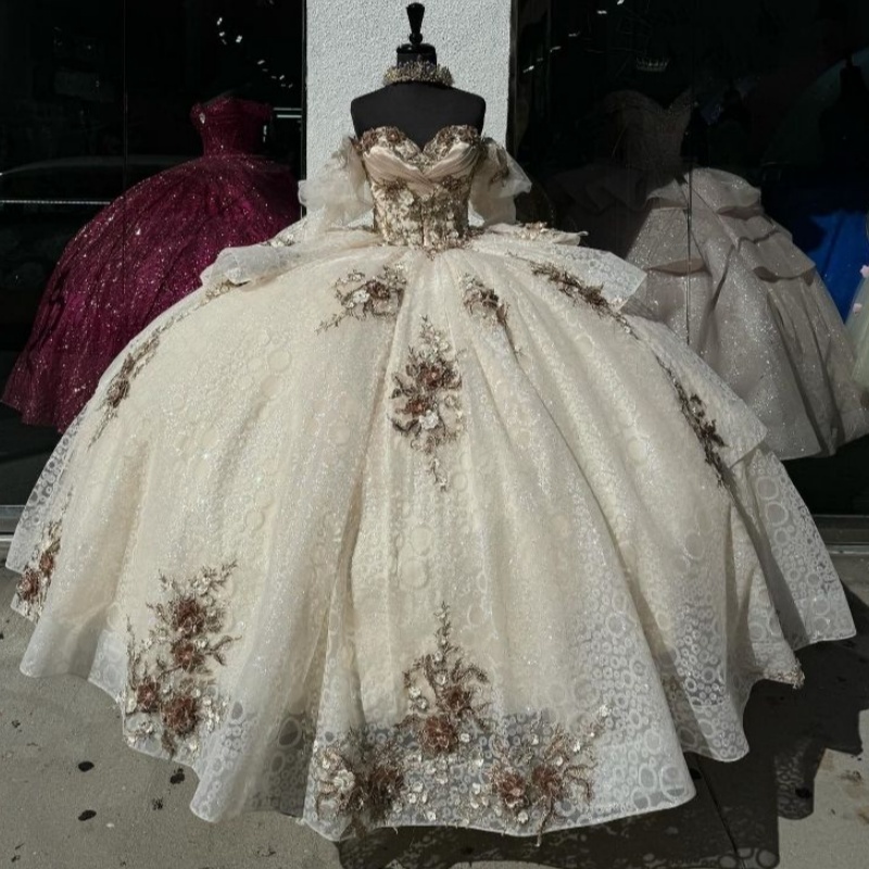 Ivory Shiny Quinceanera Dresses Formal Luxury Party Birthday Beading Lace Appliques Sweet 16 Dress Graduation Ball Gowns Vestidos De 15 Anos