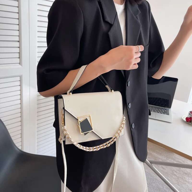 Women's Handbag Designer Retro Armpit Shoulder Bag Chain Messenger Flap Girl Fashion Crossbody Female Small Square Bags