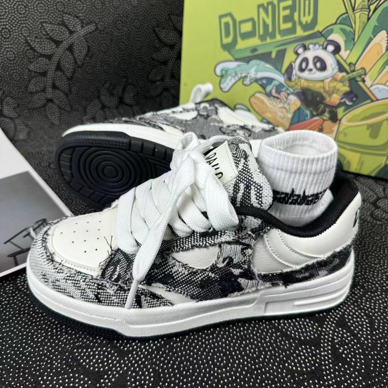 2025 Ins national trend leisure small white shoes niche original style for men and women skateboard shoes couple shoes student all-match sports shoes