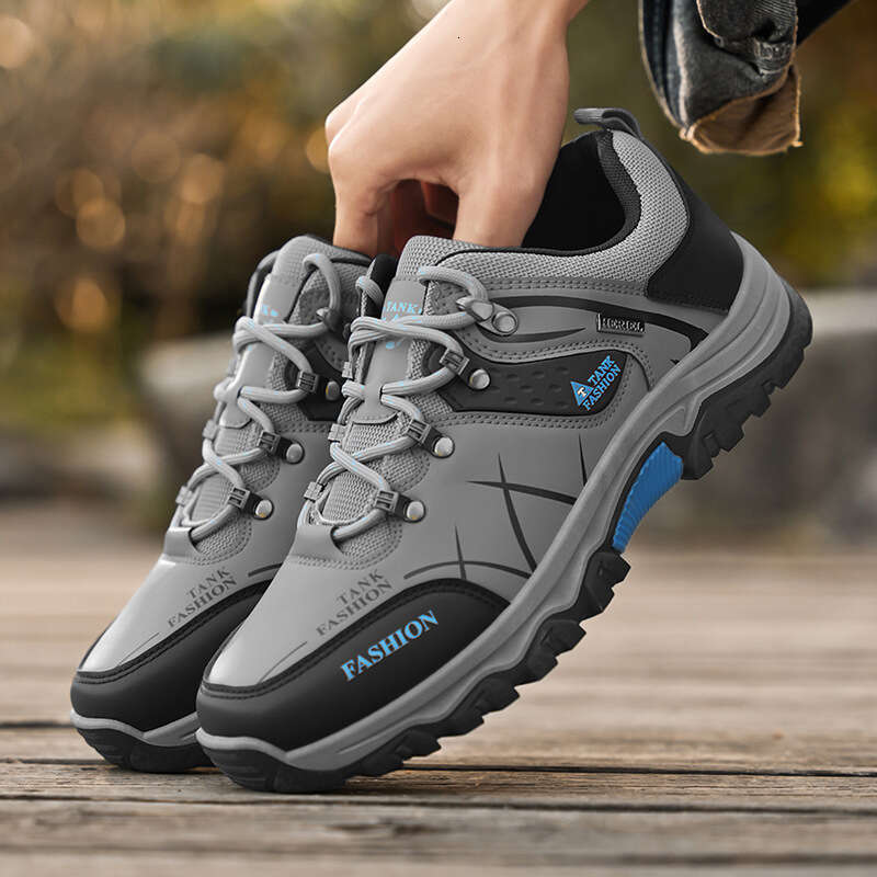 Spring new hiking men, breathable construction site anti slip wear-resistant sports and leisure work shoes, labor protection shoes for men