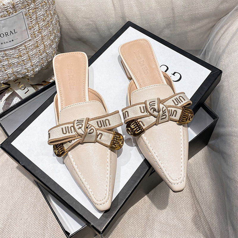 Baotou half slippers fashionable for outdoor wear New style pointed-toe lazy mules for spring and summer 2025 Large-size women's shoes in sizes 4