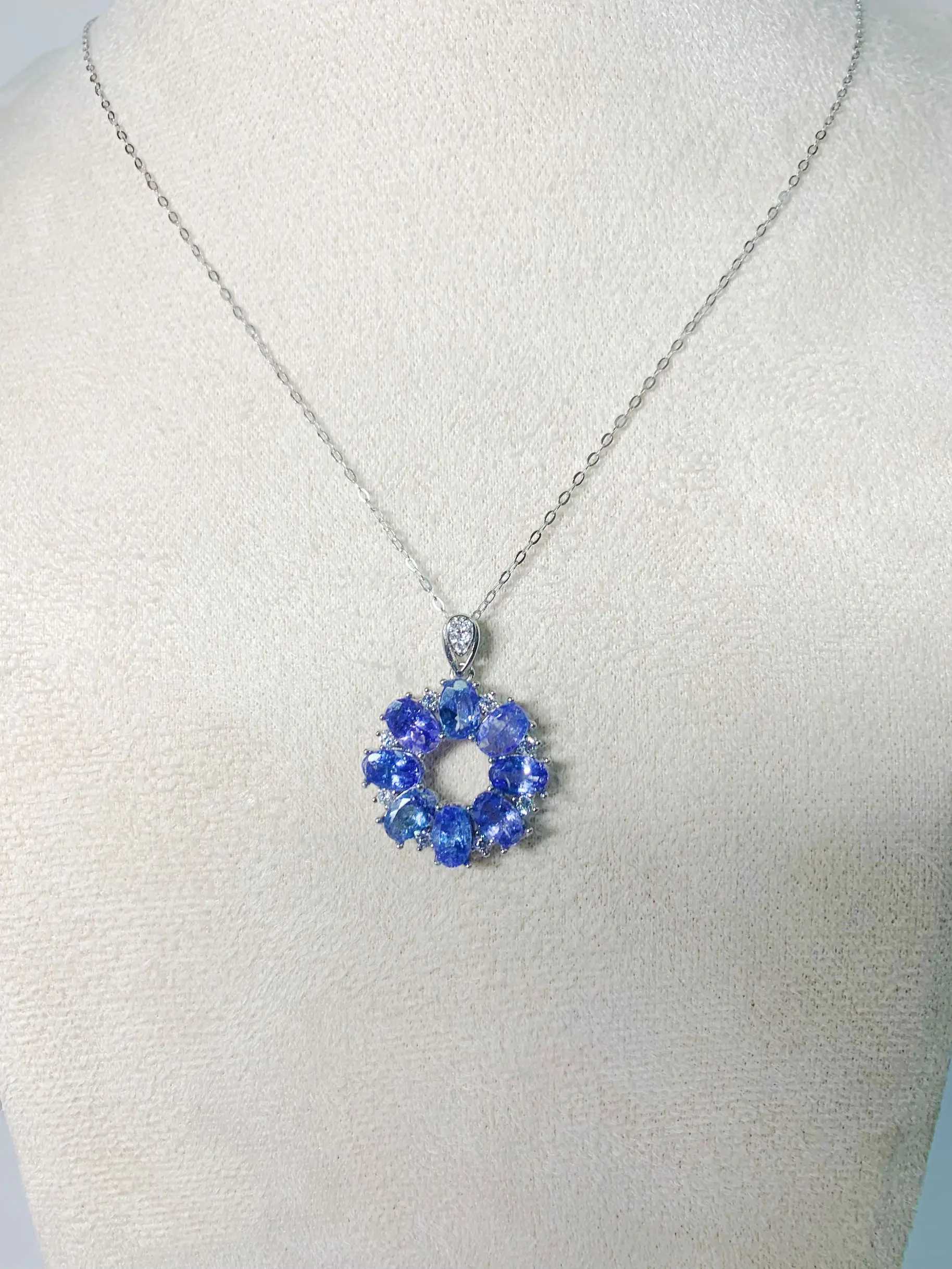ZECA Tanzanite 925 Pearl Female Pendant with Natural Tanzanite Gem 4 * 6mm S925 Silver Tanzanite Pendant W250318