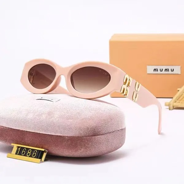 MuuMu Fashion For kids Classic Italian square frame glasses high quality PC sheet classic luxury cat eye sunglasses Z260305