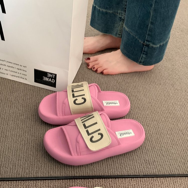 Korean version women's thick-soled one-word slippers new summer 2025 style soft sole with a feeling like stepping on poop non-slip beach sandals