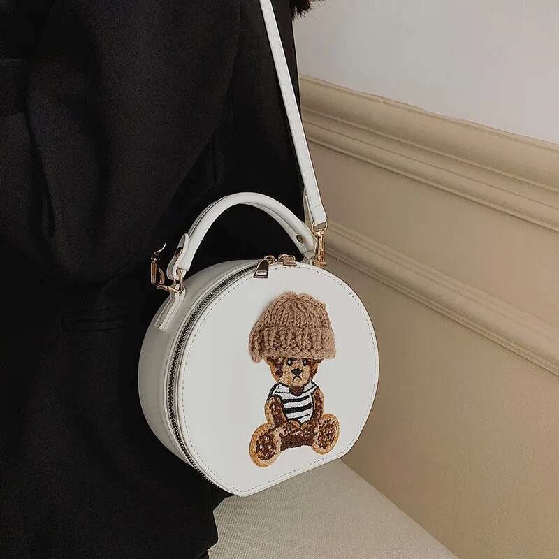 Cartoon For Women 2022 New Designer Handbag Vintage Leather Shoulder Bag Woman Cute Bear Small Round Crossbody Bags