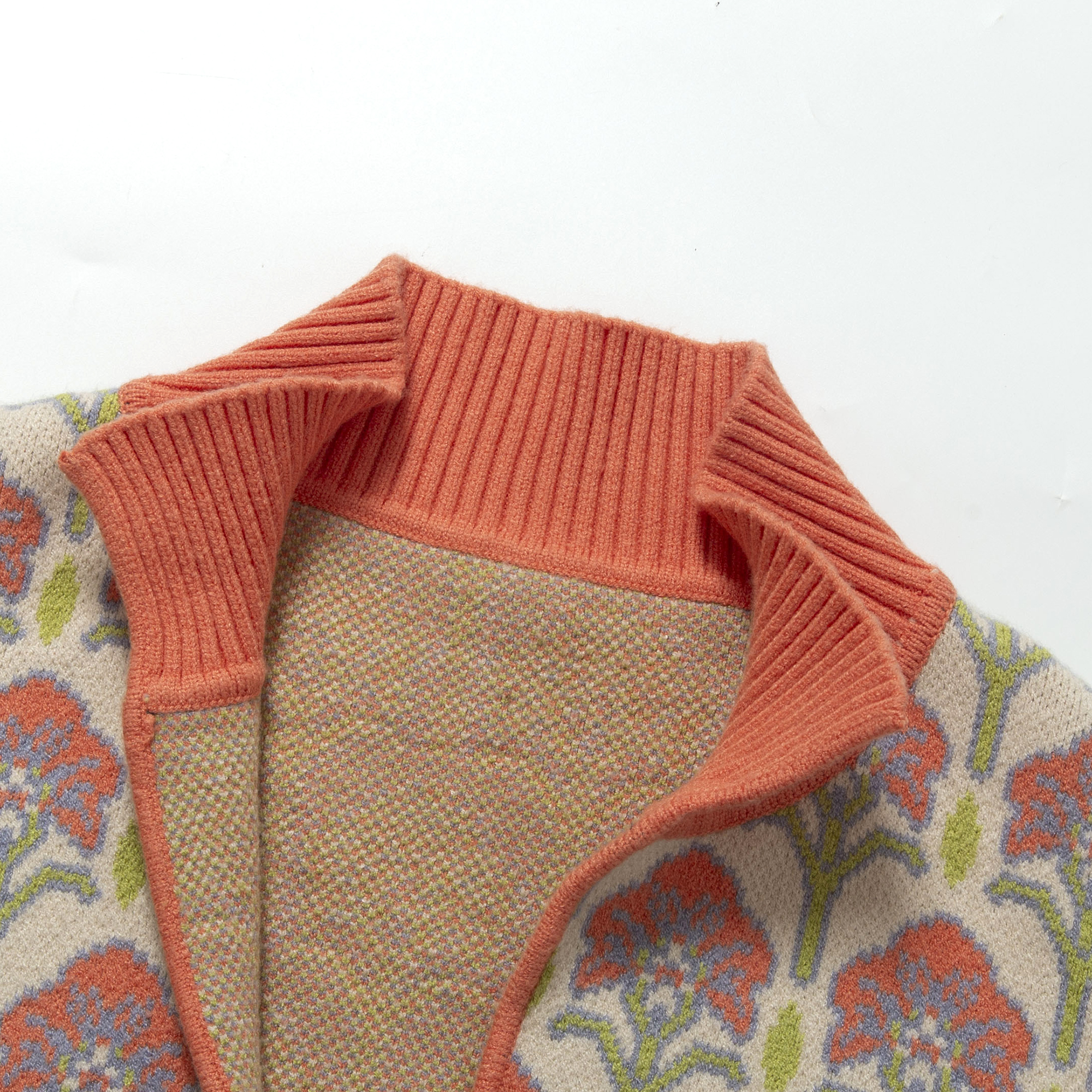 Cozy Women's Pullover with Jacquard Pattern Soft & Airy Design
